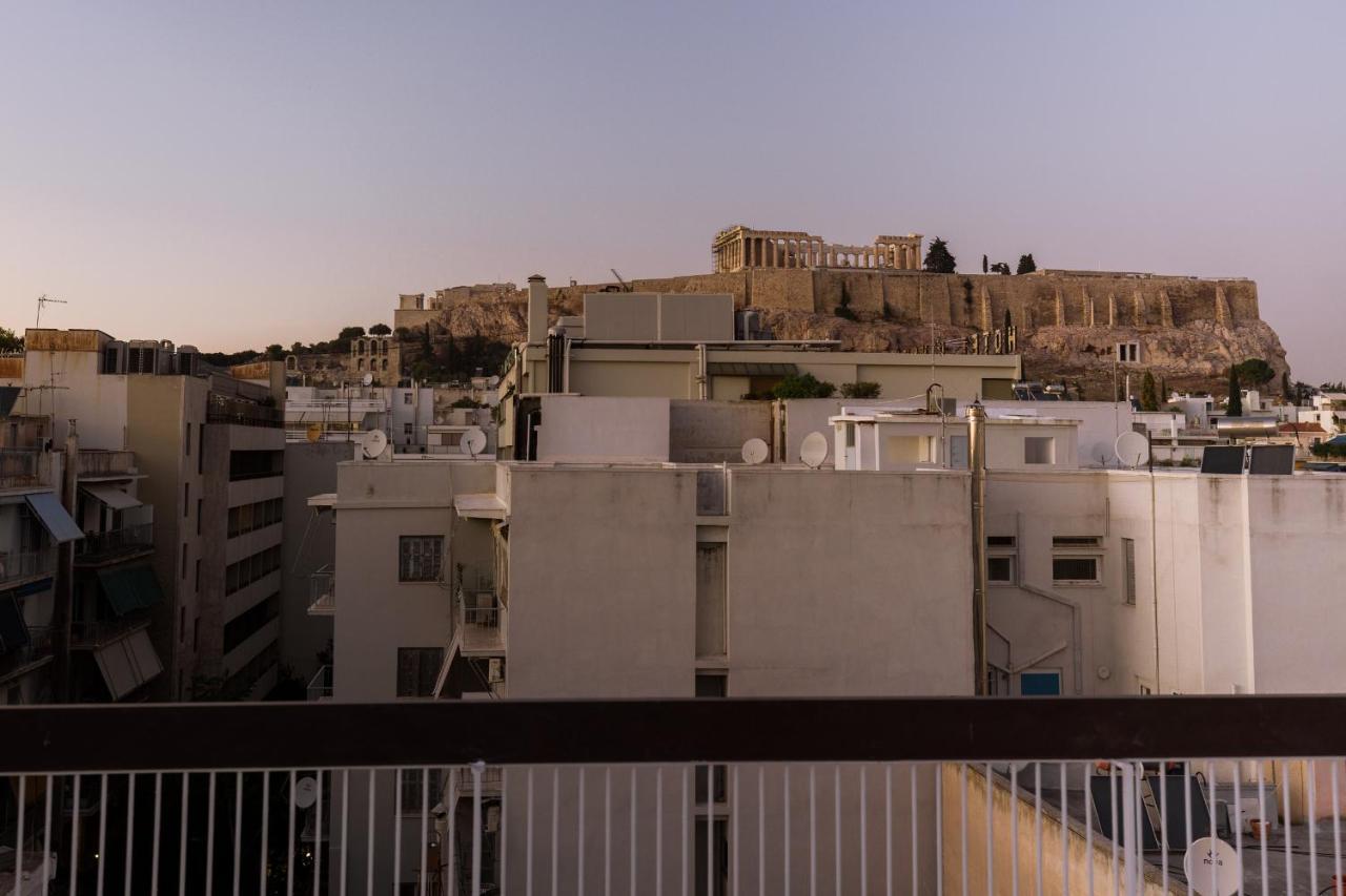Minimal Apartment On The Shadow Of The Acropolis Athens Exterior photo