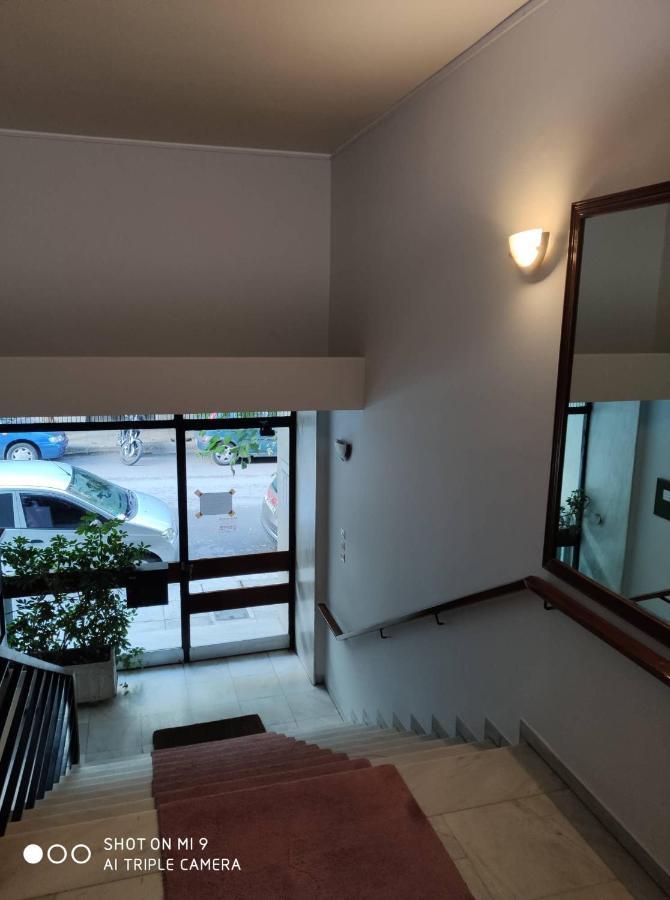 Minimal Apartment On The Shadow Of The Acropolis Athens Exterior photo